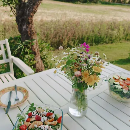 Historic Croft With Views Over Mjosa Feriehus