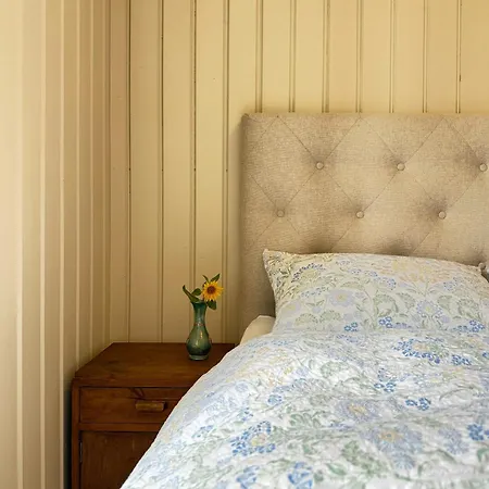 Historic Croft With Views Over Mjosa Дом отдыха Ottestad