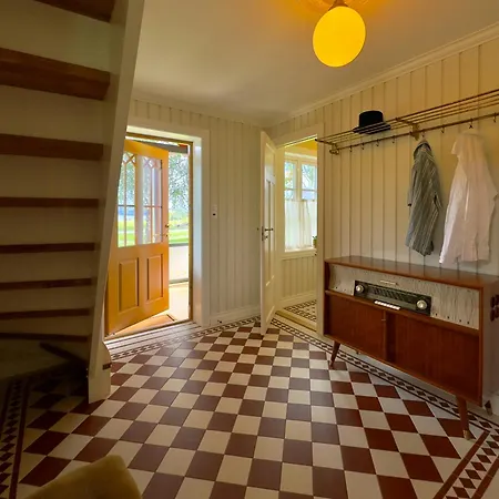 Historic Croft With Views Over Mjosa Дом отдыха Ottestad