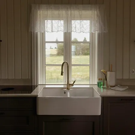 Historic Croft With Views Over Mjosa